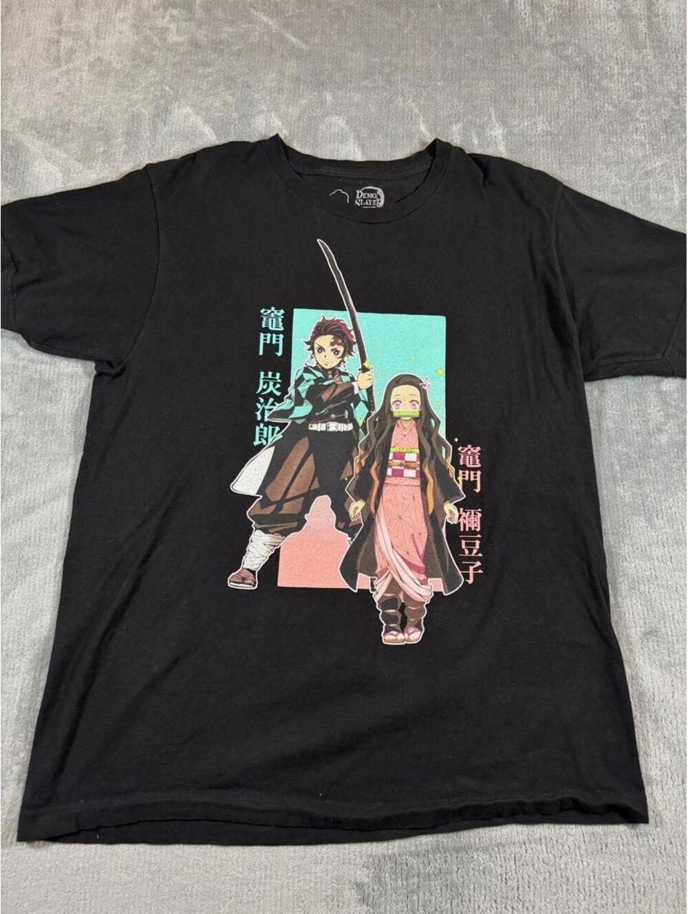 Demon Slayer: Kimetsu no Yaiba graphic tee, men’s large